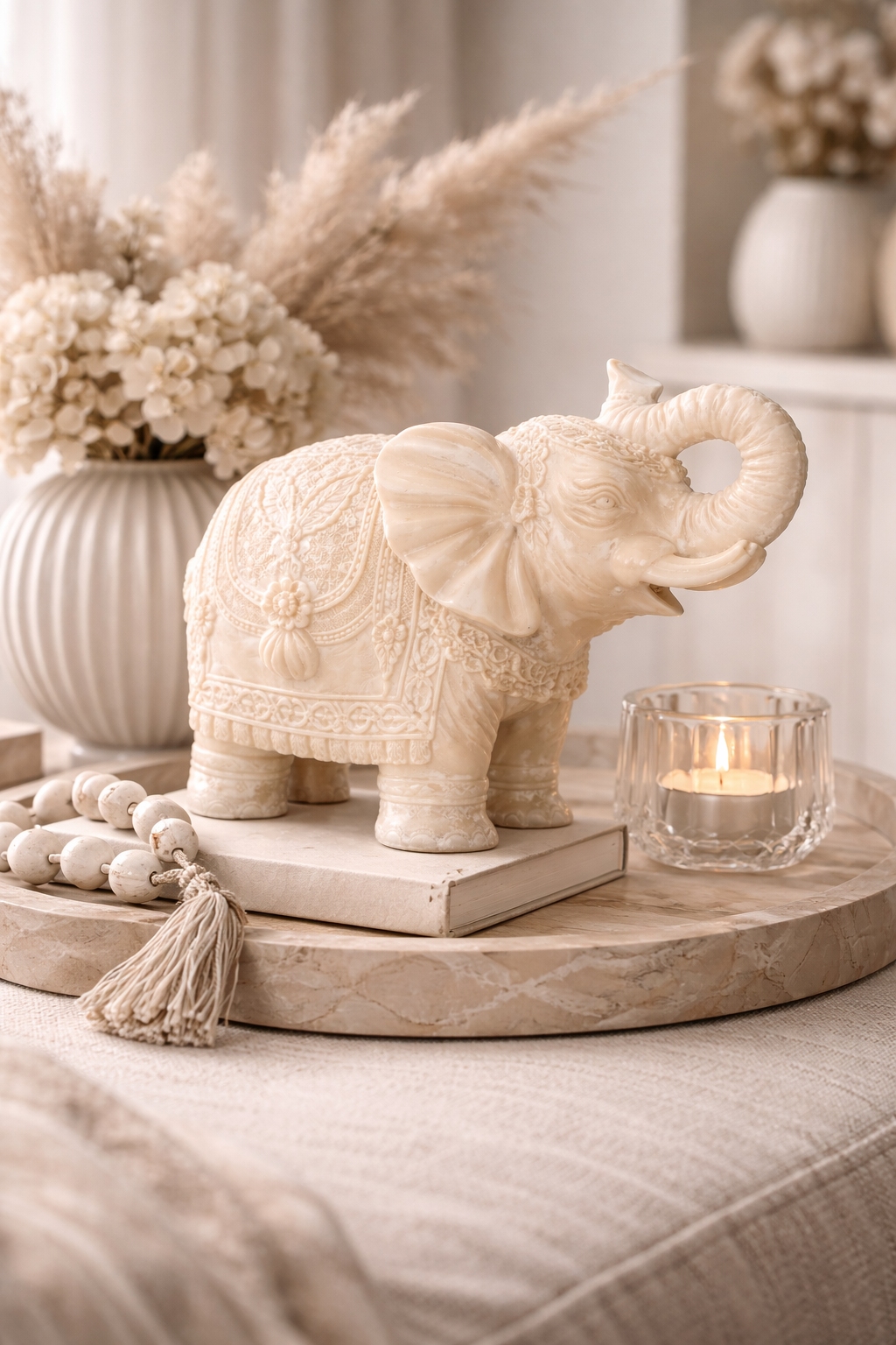 Stående elefant, ljus inspirationsbild